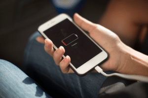 Is Your Android Phone Not Charging Anymore | ศูนย์ซ่อม iPhone ไอโฟน มาตรฐาน ราคาถูก